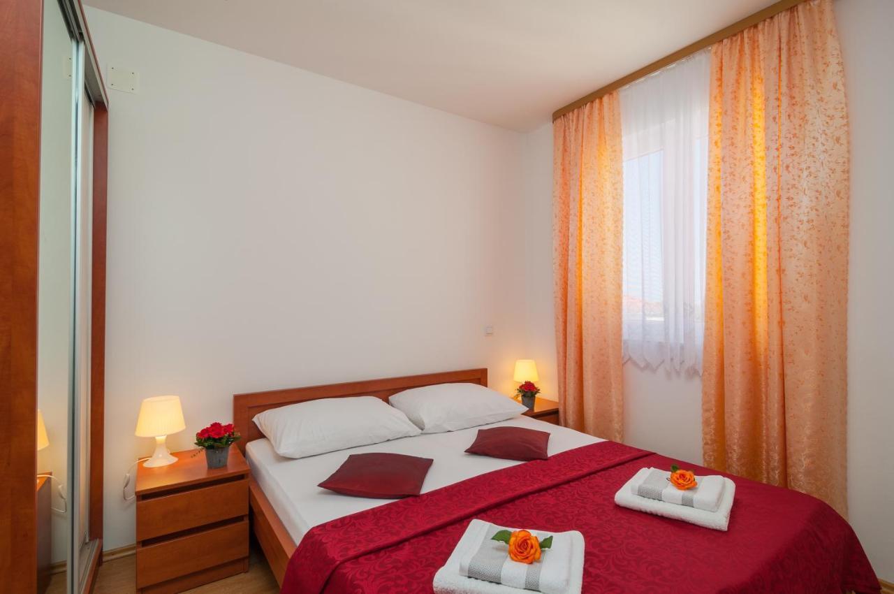 Apartments Island Beat Supetar Exterior foto