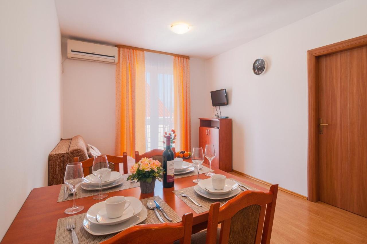 Apartments Island Beat Supetar Exterior foto